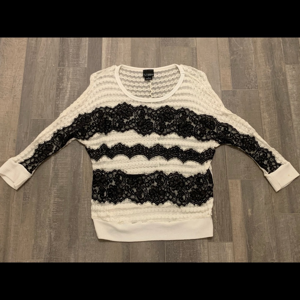 Daytrip lace sweater